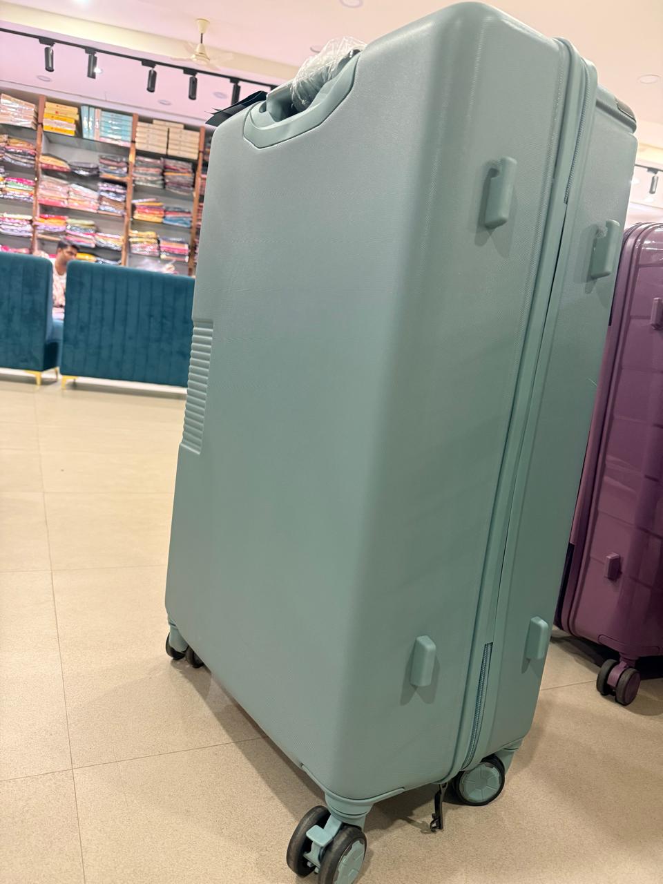 SWISS ERA Hard Shell Trolley Suitcase(28'') – Mint Green - Image 6